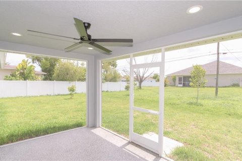 Villa ou maison à vendre à Cape Coral, Floride: 4 chambres, 168.06 m2 № 1884352 - photo 28