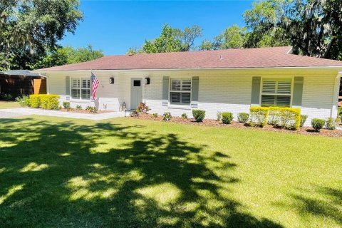 House in Melrose, Florida 3 bedrooms, 148.09 sq.m. № 1642223 - photo 2