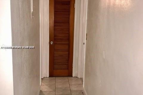 Condominio en venta en Hollywood, Florida, 1 dormitorio, 53.42 m2 № 2035333 - foto 3