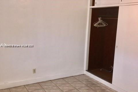 Condominio en venta en Hollywood, Florida, 1 dormitorio, 53.42 m2 № 2035333 - foto 4