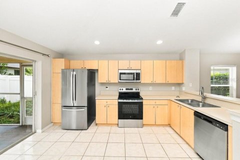 Villa ou maison à louer à Riverview, Floride: 4 chambres, 153.75 m2 № 2384354 - photo 6