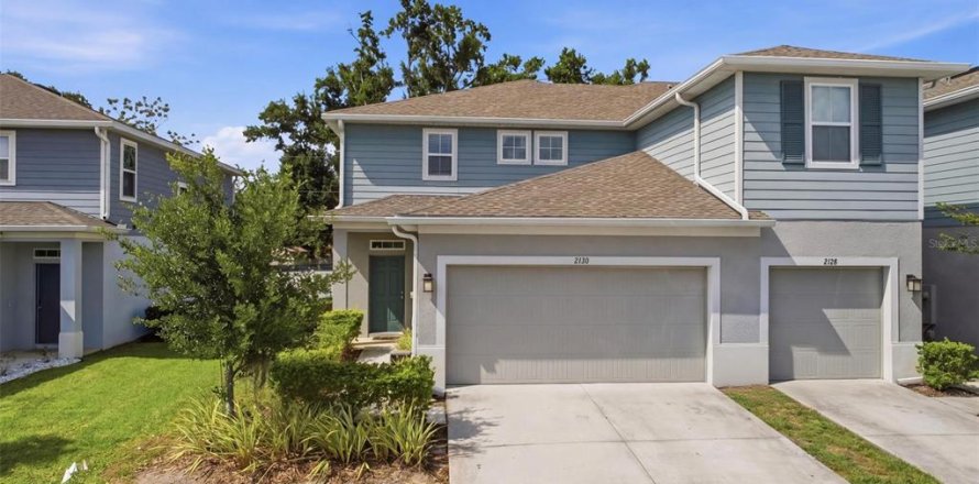 Touwnhouse à Brandon, Floride 3 chambres, 172.8 m2 № 2131805