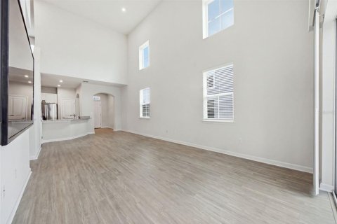 Touwnhouse à vendre à Brandon, Floride: 3 chambres, 172.8 m2 № 2131805 - photo 9