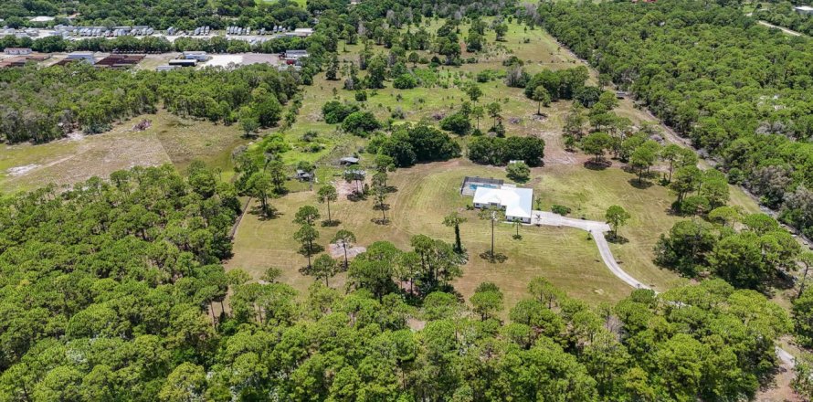 Casa en St. Lucie, Florida 4 dormitorios, 230.96 m2 № 2087255