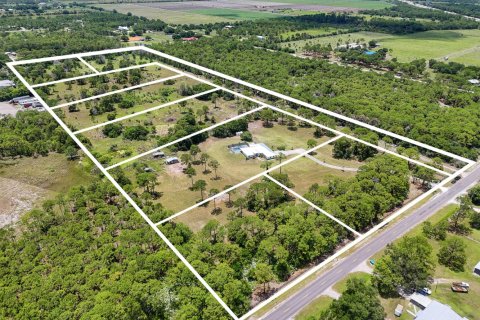 Casa en venta en St. Lucie, Florida, 4 dormitorios, 230.96 m2 № 2087255 - foto 3