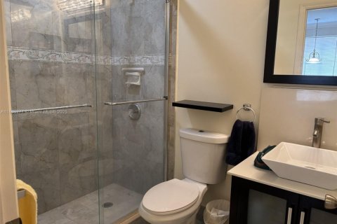 Villa ou maison à vendre à Miami, Floride: 4 chambres, 236.34 m2 № 1867217 - photo 21