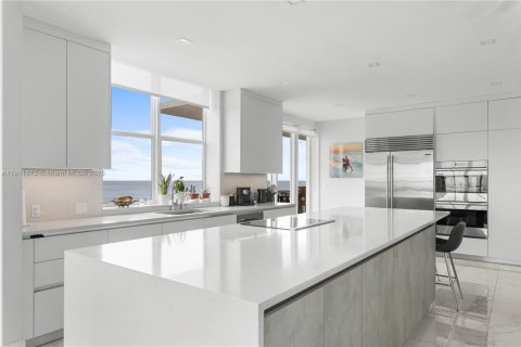 Купить кондоминиум в Майами-Бич, Флорида 3 спальни, 240.99м2, № 1970891 - фото 17