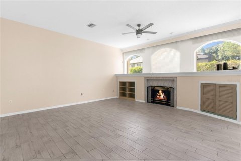 House in Weeki Wachee, Florida 4 bedrooms, 253.53 sq.m. № 1915670 - photo 14