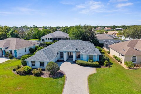 Casa en venta en Weeki Wachee, Florida, 4 dormitorios, 253.53 m2 № 1915670 - foto 4