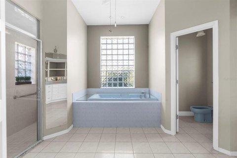 Casa en venta en Weeki Wachee, Florida, 4 dormitorios, 253.53 m2 № 1915670 - foto 30