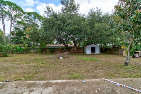 Villa ou maison à vendre à Edgewater, Floride: 4 chambres, 125.6 m2 № 2406333 - photo 14