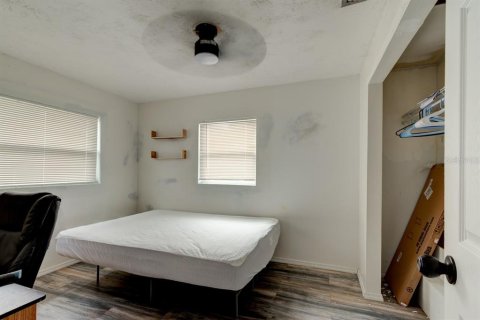 Villa ou maison à vendre à Edgewater, Floride: 4 chambres, 125.6 m2 № 2406333 - photo 4
