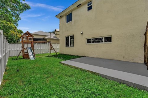House in Cooper City, Florida 4 bedrooms, 237.09 sq.m. № 2357651 - photo 20