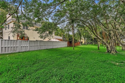 House in Cooper City, Florida 4 bedrooms, 237.09 sq.m. № 2357651 - photo 24