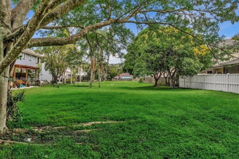 House in Cooper City, Florida 4 bedrooms, 237.09 sq.m. № 2357651 - photo 26