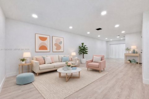 Townhouse in Palm Beach Gardens, Florida 3 bedrooms, 166.85 sq.m. № 2048827 - photo 4