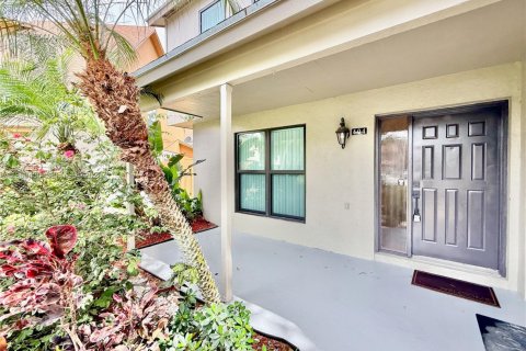 Townhouse in Palm Beach Gardens, Florida 3 bedrooms, 166.85 sq.m. № 2048827 - photo 2