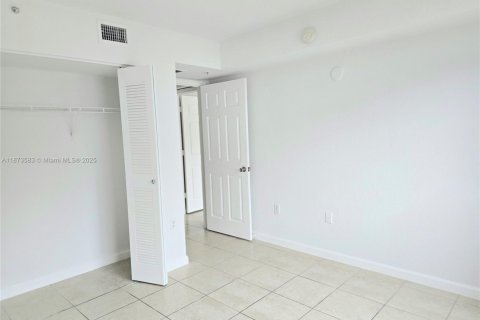 Condo in Homestead, Florida, 2 bedrooms  № 1926700 - photo 14