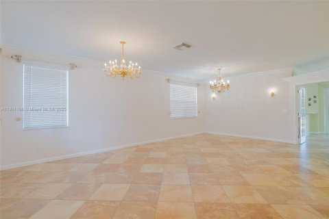 Снять в аренду виллу или дом в Лейк-Уорт, Флорида 5 спален, 281.31м2, № 1952325 - фото 4