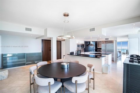 Copropriété à louer à Miami, Floride: 4 chambres, 317.26 m2 № 1807070 - photo 22