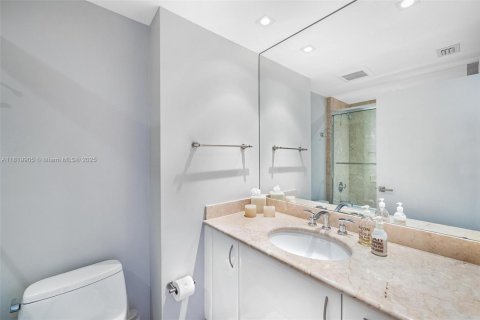 Copropriété à louer à Miami, Floride: 4 chambres, 317.26 m2 № 1807070 - photo 23