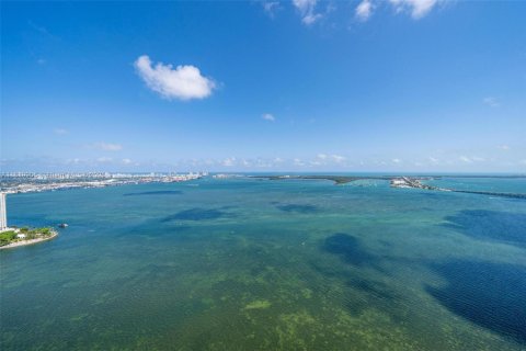 Copropriété à louer à Miami, Floride: 4 chambres, 317.26 m2 № 1807070 - photo 5