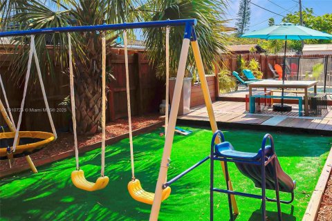 Villa ou maison à louer à Fort Lauderdale, Floride: 3 chambres, 93.46 m2 № 1967661 - photo 25