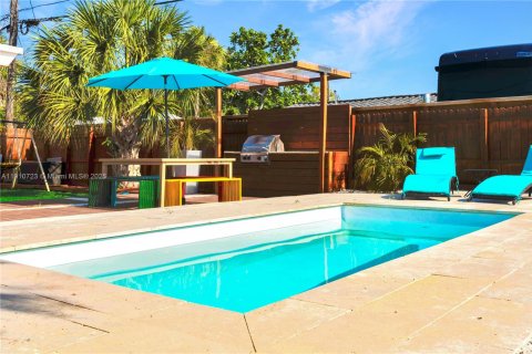 Villa ou maison à louer à Fort Lauderdale, Floride: 3 chambres, 93.46 m2 № 1967661 - photo 28