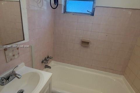 Appartement à louer à Miami, Floride: 1 chambre, 49.7 m2 № 2042263 - photo 11