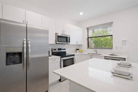 Touwnhouse à vendre à Homestead, Floride: 3 chambres, 123.37 m2 № 2063054 - photo 7