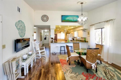 Copropriété à vendre à Weeki Wachee, Floride: 2 chambres, 126.63 m2 № 2216510 - photo 20