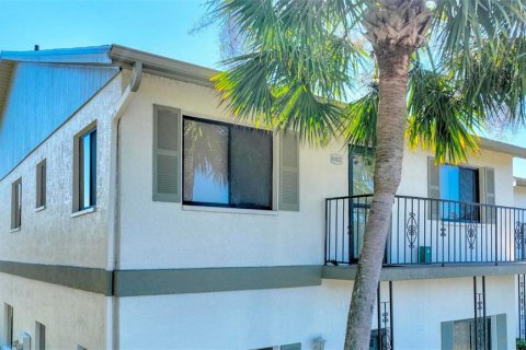 Copropriété à vendre à Weeki Wachee, Floride: 2 chambres, 126.63 m2 № 2216510 - photo 2