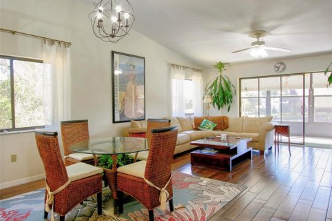 Copropriété à vendre à Weeki Wachee, Floride: 2 chambres, 126.63 m2 № 2216510 - photo 16