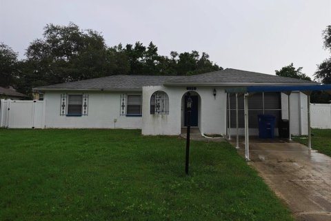 Casa en alquiler en Spring Hill, Florida, 2 dormitorios, 95.97 m2 № 1904141 - foto 1