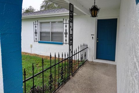 Casa en alquiler en Spring Hill, Florida, 2 dormitorios, 95.97 m2 № 1904141 - foto 2