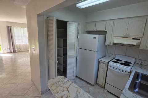 Condominio en alquiler en Hollywood, Florida, 1 dormitorio, 59.92 m2 № 2033720 - foto 6
