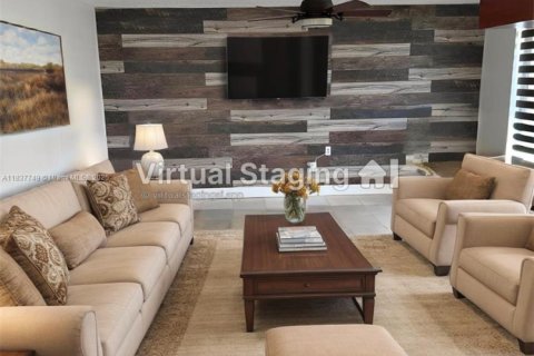 Снять в аренду кондоминиум в Майами-Гарденс, Флорида 3 спальни, 119.66м2, № 1977868 - фото 2