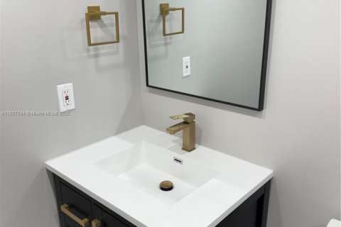 Снять в аренду кондоминиум в Майами-Гарденс, Флорида 3 спальни, 119.66м2, № 1977868 - фото 15