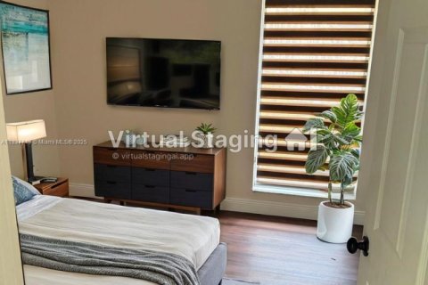 Снять в аренду кондоминиум в Майами-Гарденс, Флорида 3 спальни, 119.66м2, № 1977868 - фото 1