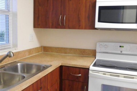 Condo in Hollywood, Florida, 1 bedroom  № 2088000 - photo 21