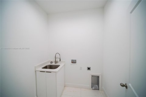 Casa en venta en LaBelle, Florida, 3 dormitorios, 139.82 m2 № 1739324 - foto 12