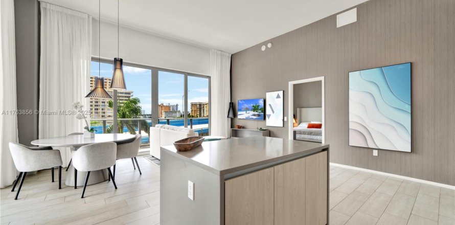 Condo in Hollywood, Florida, 2 bedrooms  № 1863971