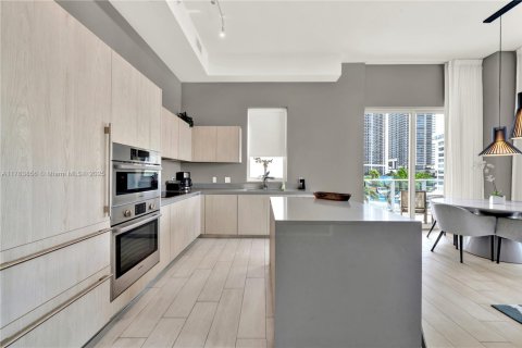Condo in Hollywood, Florida, 2 bedrooms  № 1863971 - photo 6