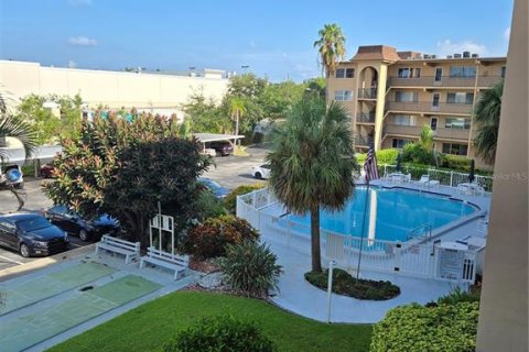 Condominio en alquiler en Largo, Florida, 1 dormitorio, 64.1 m2 № 1869117 - foto 2