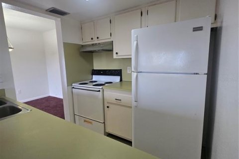 Condominio en alquiler en Largo, Florida, 1 dormitorio, 64.1 m2 № 1869117 - foto 6