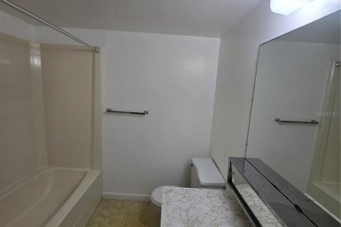 Condominio en alquiler en Largo, Florida, 1 dormitorio, 64.1 m2 № 1869117 - foto 11