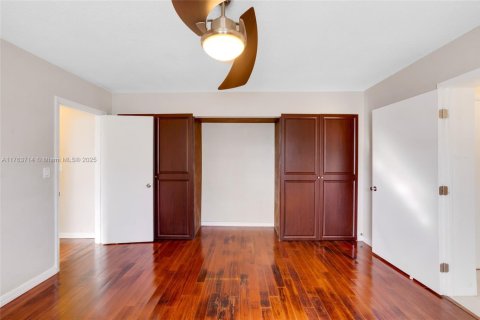 House in Davie, Florida 3 bedrooms № 1573299 - photo 22