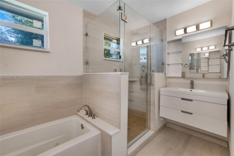 House in Davie, Florida 3 bedrooms № 1573299 - photo 24