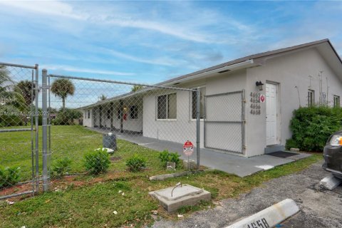 Villa ou maison à louer à West Palm Beach, Floride: 2 chambres, 67.35 m2 № 1966547 - photo 28