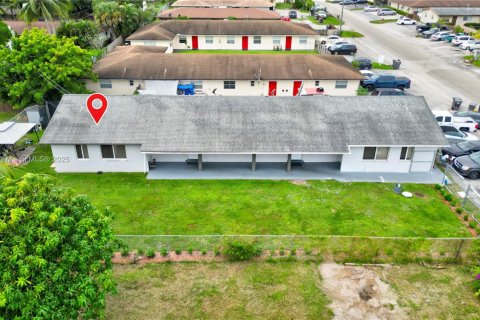 Villa ou maison à louer à West Palm Beach, Floride: 2 chambres, 67.35 m2 № 1966547 - photo 21